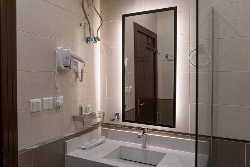 شاها 3 Apartment ริยาดห์ ภายนอก รูปภาพ